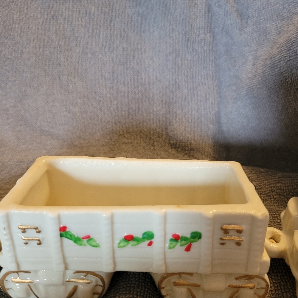 Floral Ceramic Train Set - Picture 3 of 5